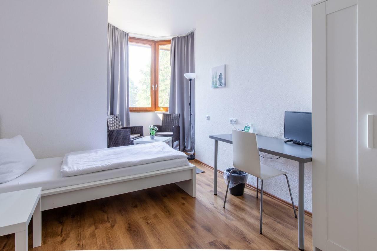 Hotel Garni Zum Dorfbrunnen Bornheim  Ngoại thất bức ảnh